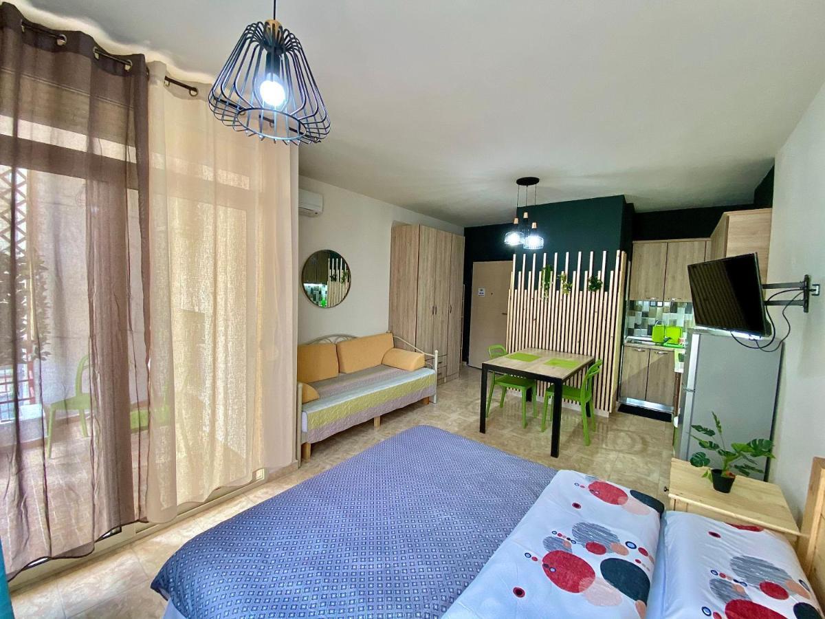 Delight Apartments Golem  Extérieur photo